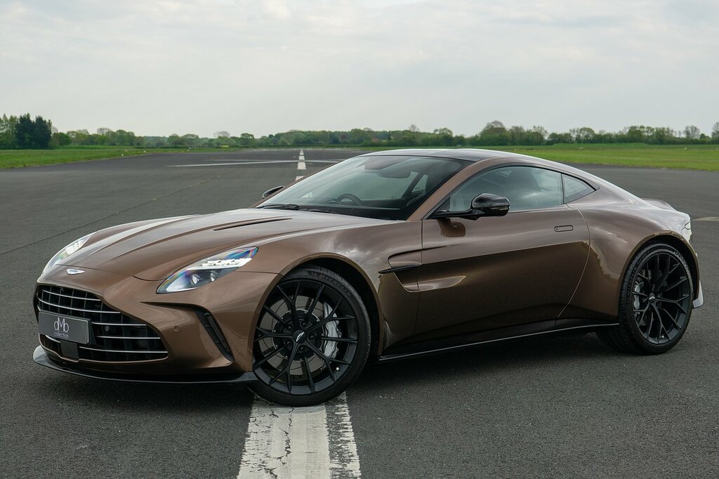 Aston Martin Vantage V8 Brown