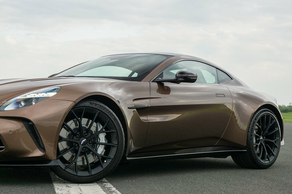 Aston Martin Vantage V8 Brown #6