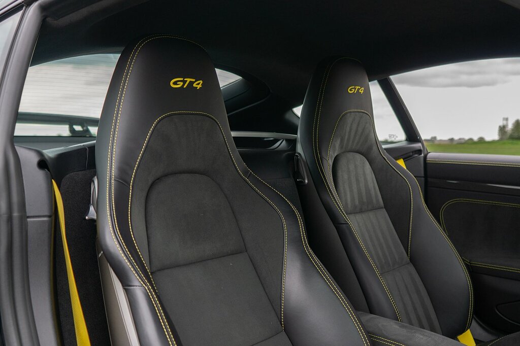 Porsche 718 Cayman Gt4 Black #4