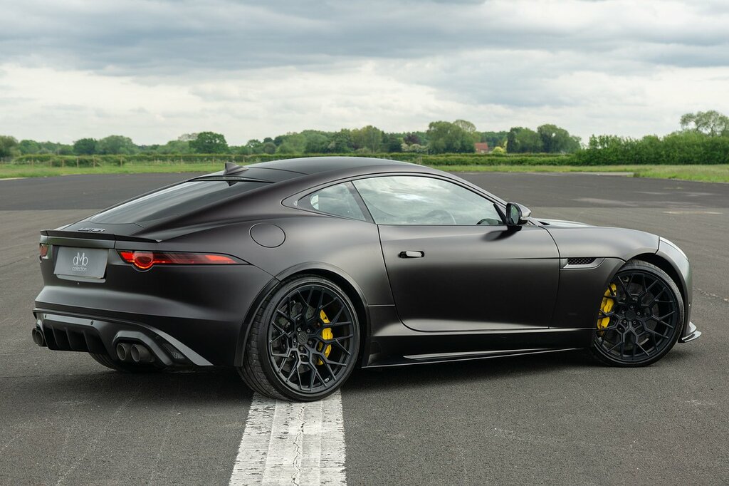 Jaguar F-Type V8 R Black #2