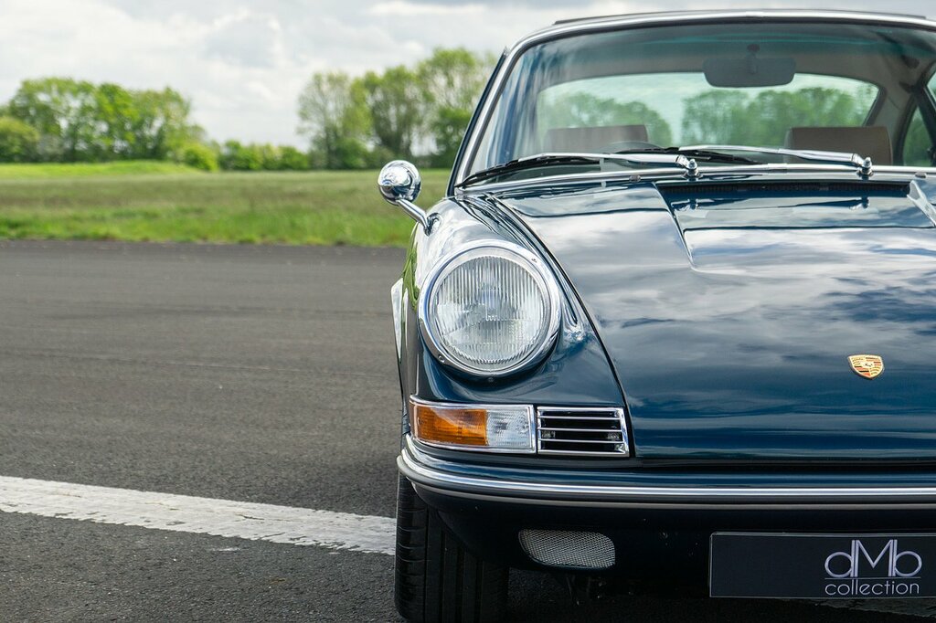 Porsche 911 2dr Blue #11