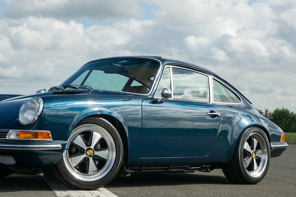 Porsche 911 Saloon VVV911L Green #6