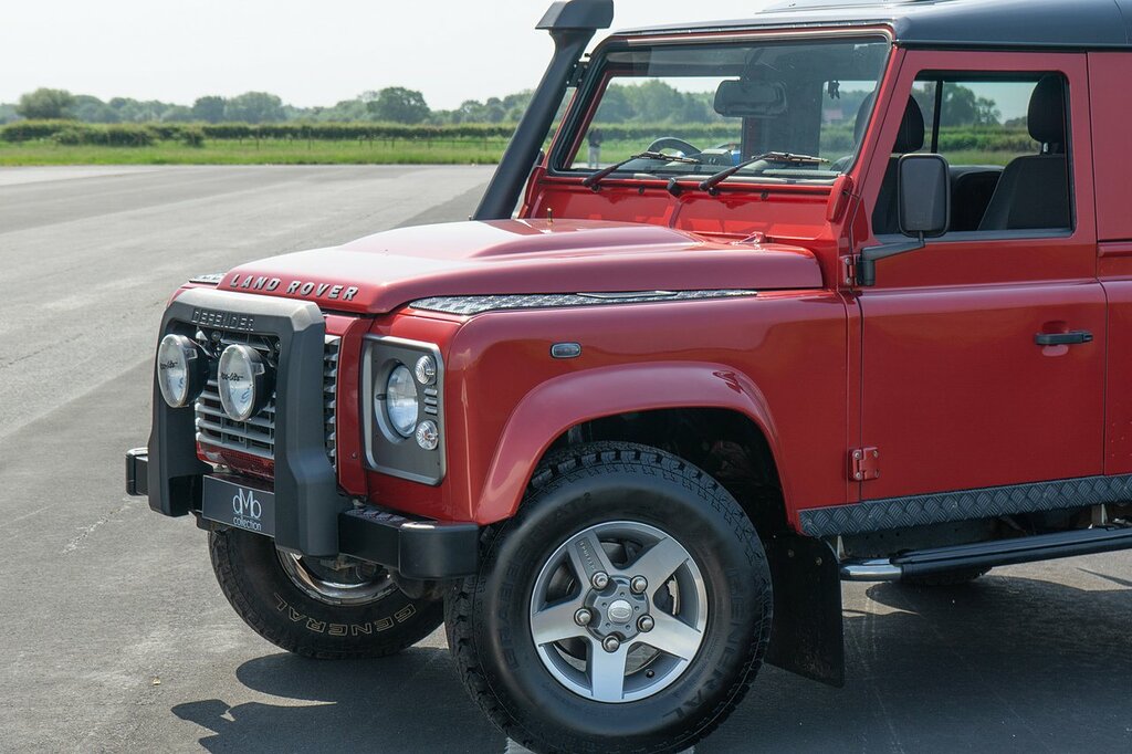Land Rover Defender 90 Tdci Xs Red #5