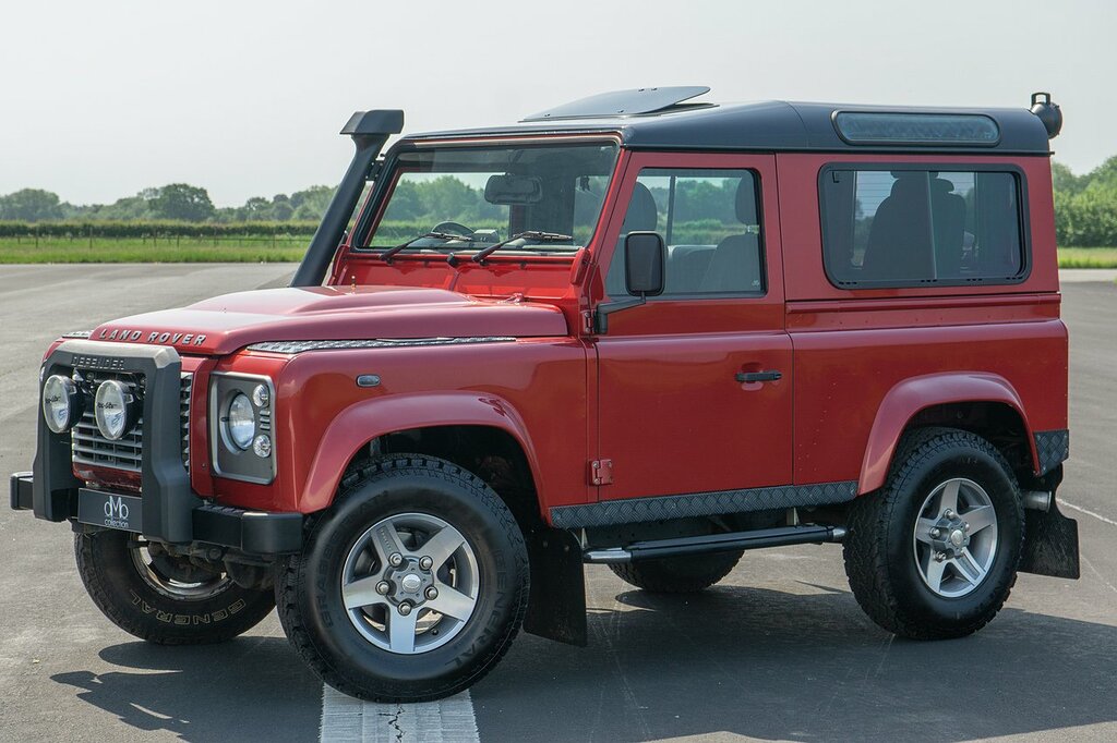 Land Rover Defender 90 Tdci Xs Red