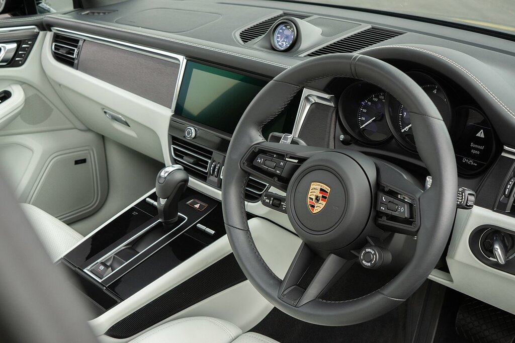 Porsche Macan T V6 Gts VX74OSZ Grey #3