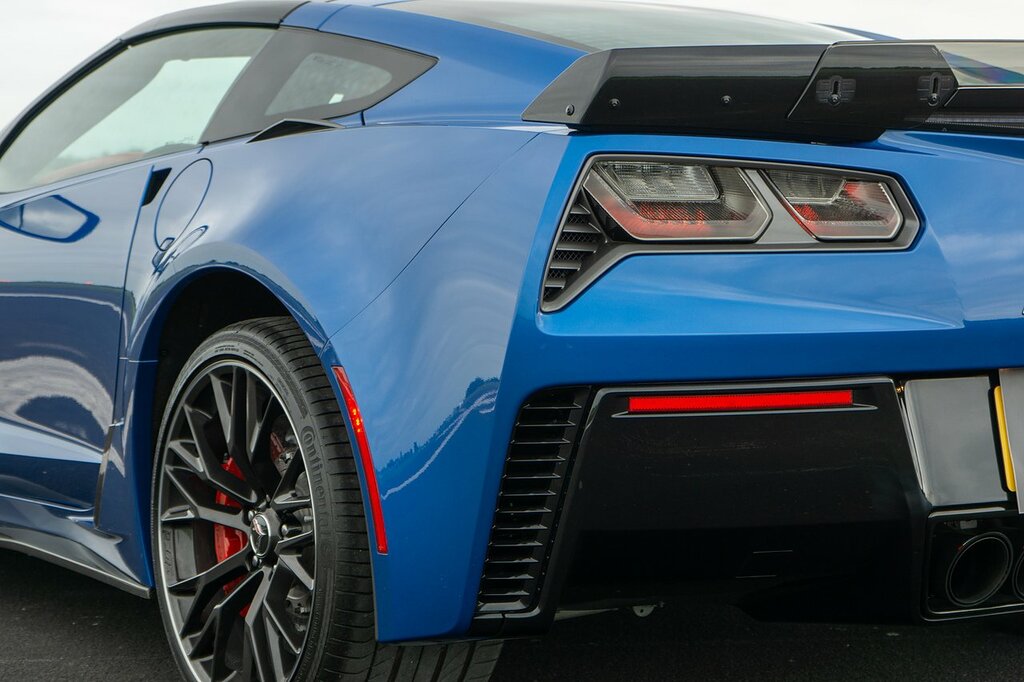 Chevrolet Corvette 6.2 V8 2Lt 455 Bhp Blue #28