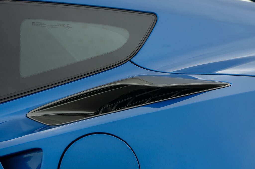 Chevrolet Corvette 6.2 V8 2Lt 455 Bhp Blue #33