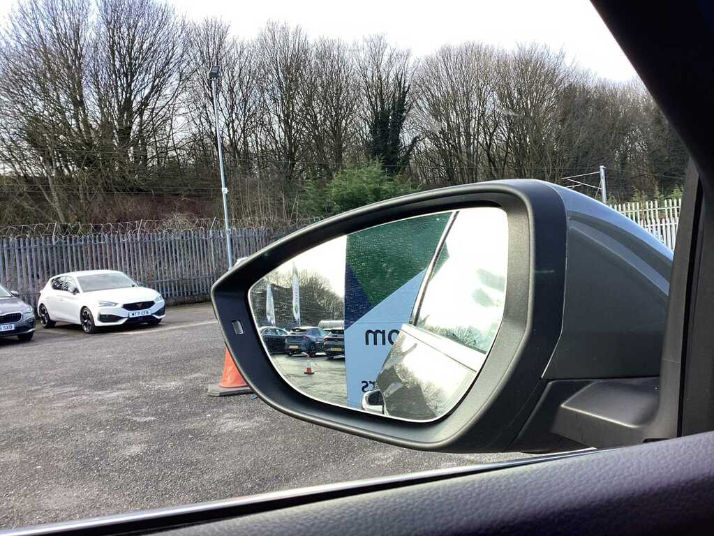 Audi Q8 e tron 250Kw 50 Quattro 95Kwh Sport FMZ3164 Grey #6