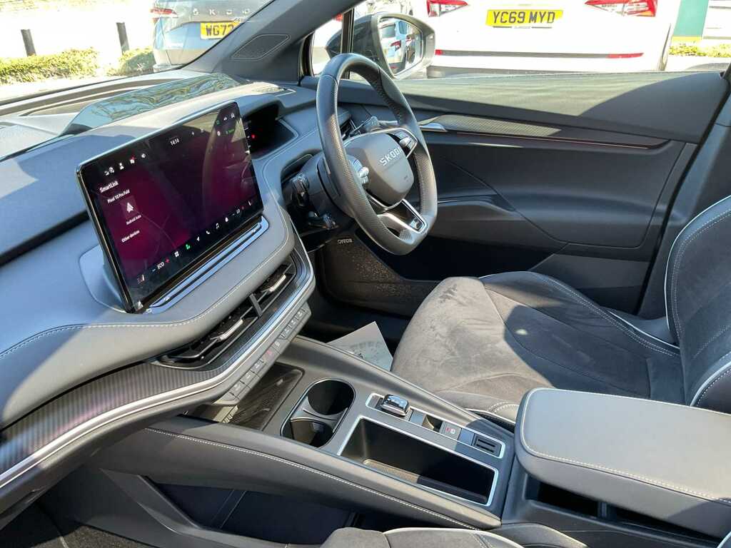 Skoda ENYAQ 210Kw 85X Sportline 82Kwh 4X4 YC26UAG Green #2