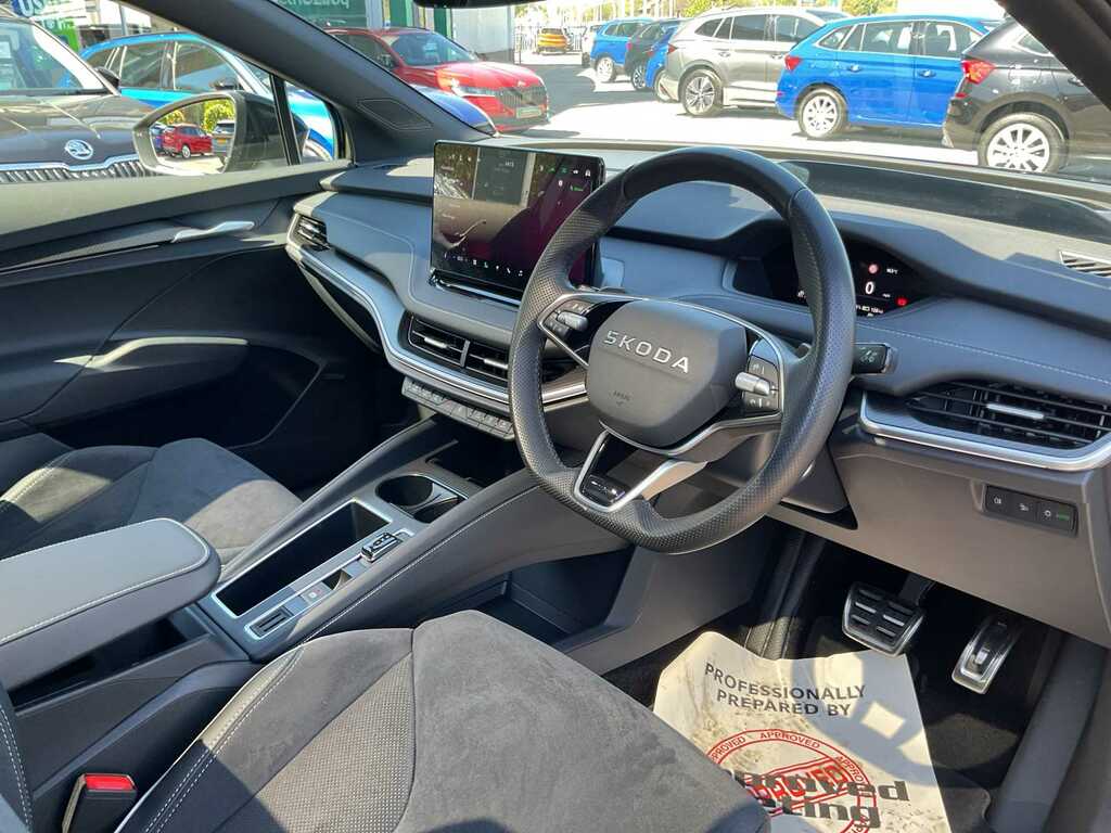 Skoda ENYAQ 210Kw 85X Sportline 82Kwh 4X4 YC26UAG Green #6