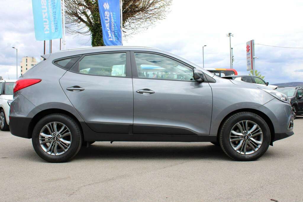 Hyundai Ix35 1.7 Crdi Se Nav 2Wd Grey #3