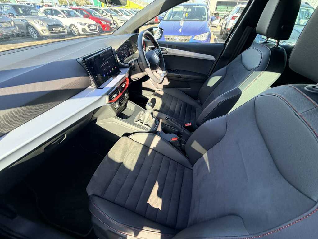 Seat Ibiza 1.0 Tsi 95 Fr Sport FV73XLW Black #2
