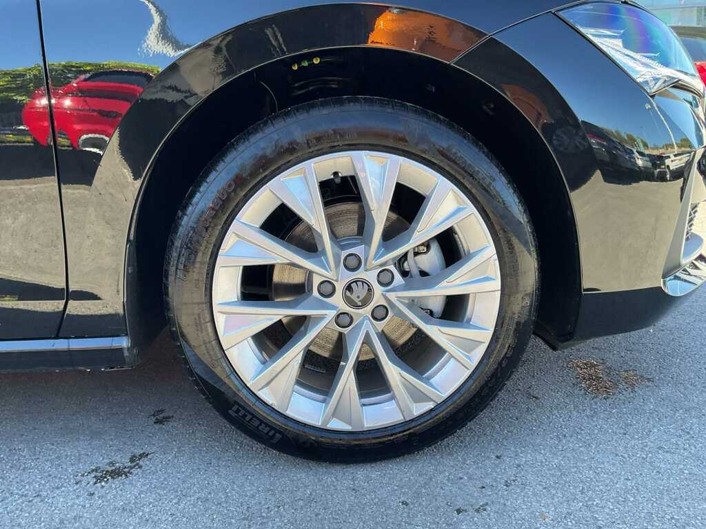 Skoda Superb 1.5 Tsi E-tec Se L Dsg YA75XTB Black #5