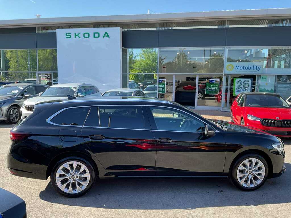 Skoda Superb 1.5 Tsi E-tec Se L Dsg YA75XTB Black #4