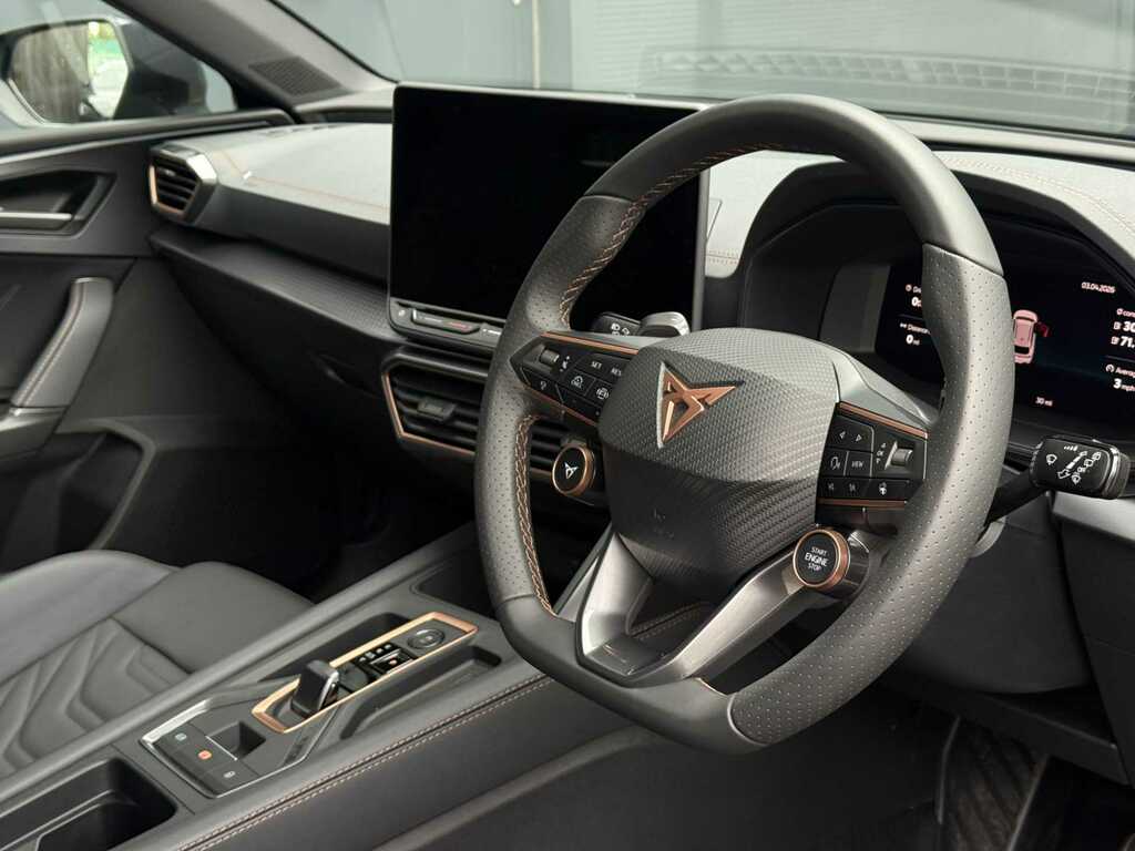 Cupra Leon 1.5 Ehybrid 204 Shadow Edition Dsg YK26KFO Black #2