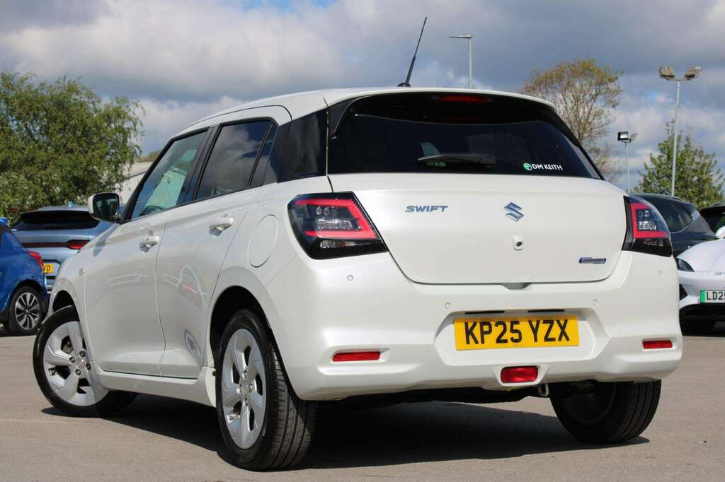 Suzuki Swift 1.2 Mild Hybrid Motion Cvt KP25YZX White #5