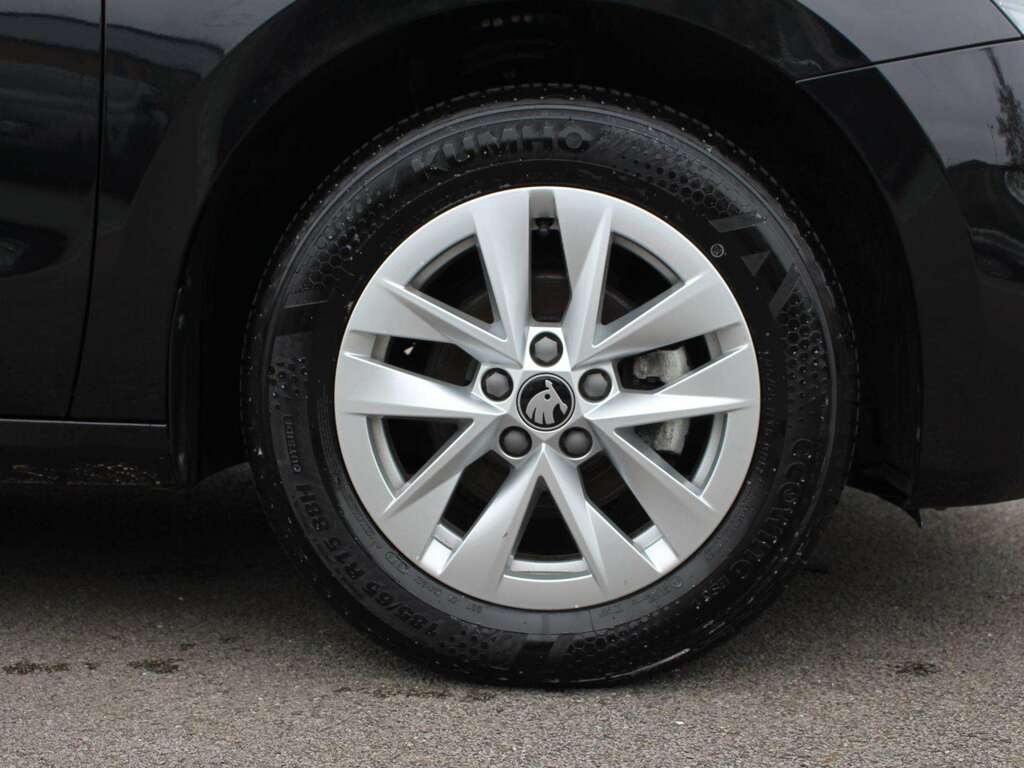 Skoda Fabia 1.0 Tsi Se Edition GF25XWP Black #6