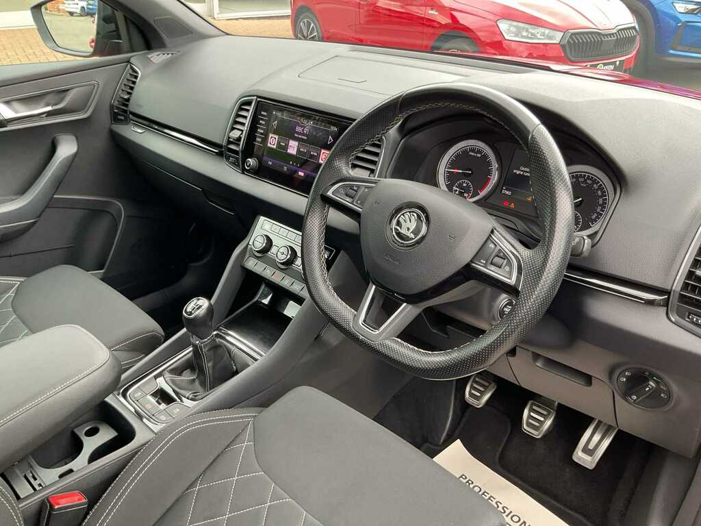 Skoda Karoq 2.0 Tdi Sport Line Red #6