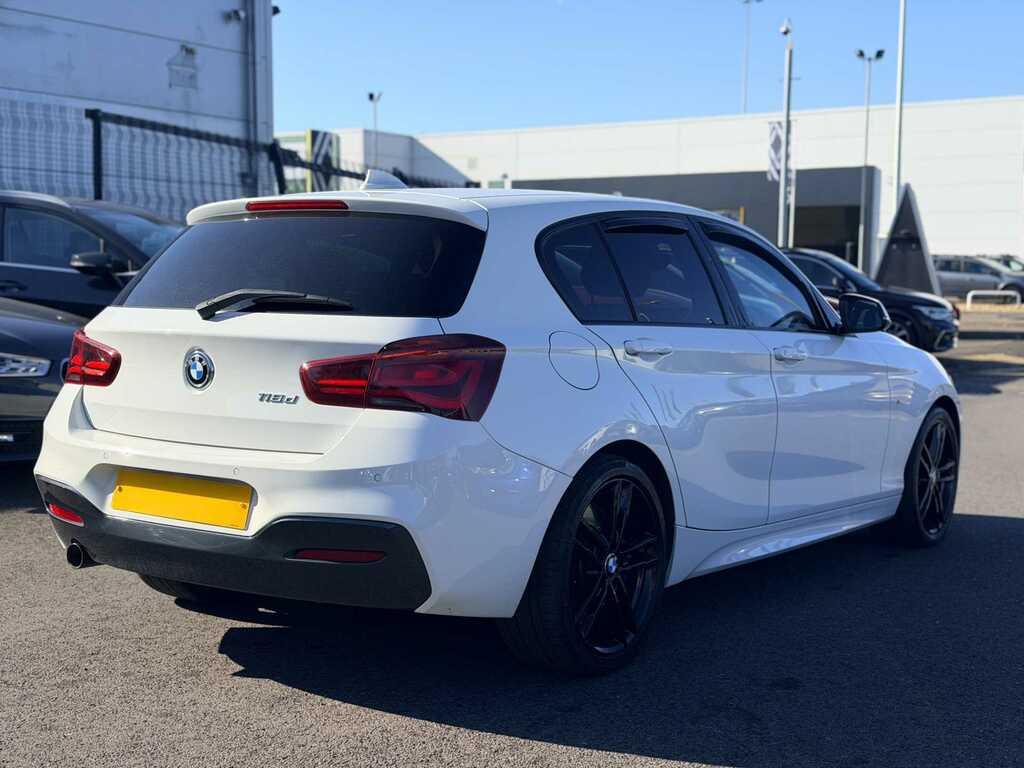 BMW 1 Series 118D M Sport Shadow Ed Step P88KYE White #4