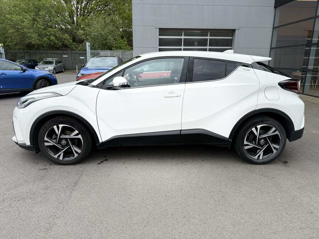 Toyota C-Hr 1.8 Hybrid Design Cvt MK72HSF White #4