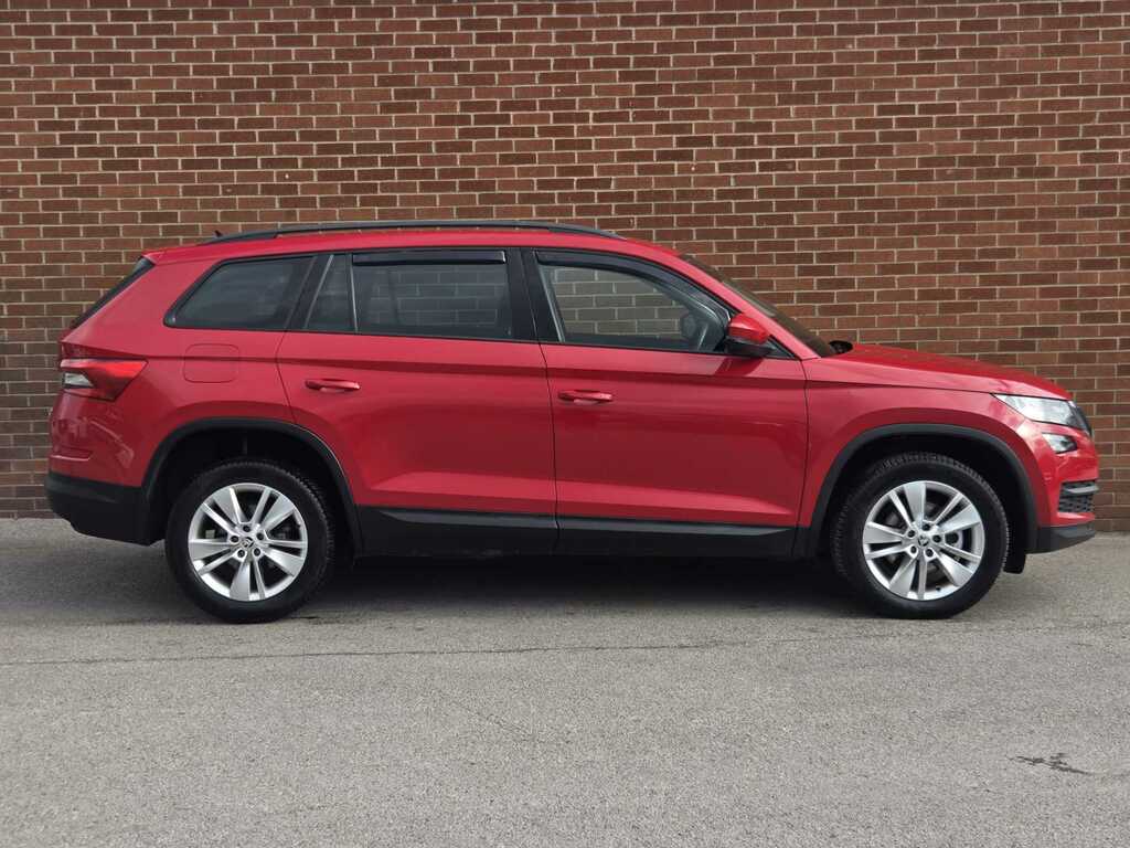 Skoda Kodiaq 2.0 Tdi Se Technology Dsg FG19WTC Red #4