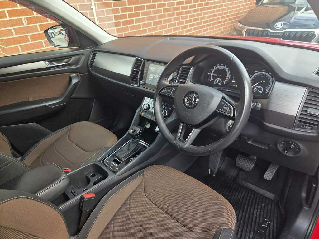 Skoda Kodiaq 2.0 Tdi Se Technology Dsg FG19WTC Red #6