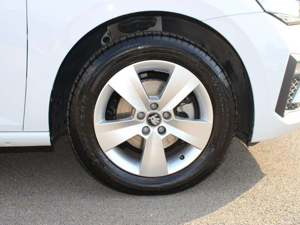 Skoda Scala 1.0 Tsi 116 Se Edition YK75RGZ White #5