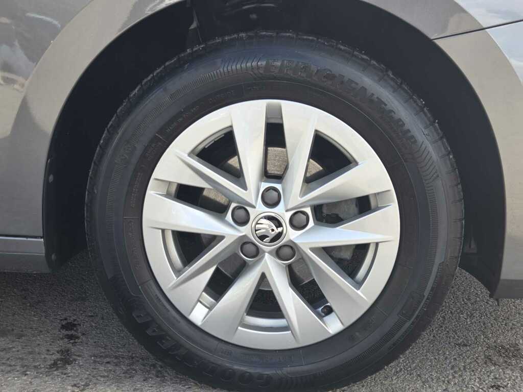 Skoda Fabia 1.0 Tsi Se Comfort YY72OBX Grey #5