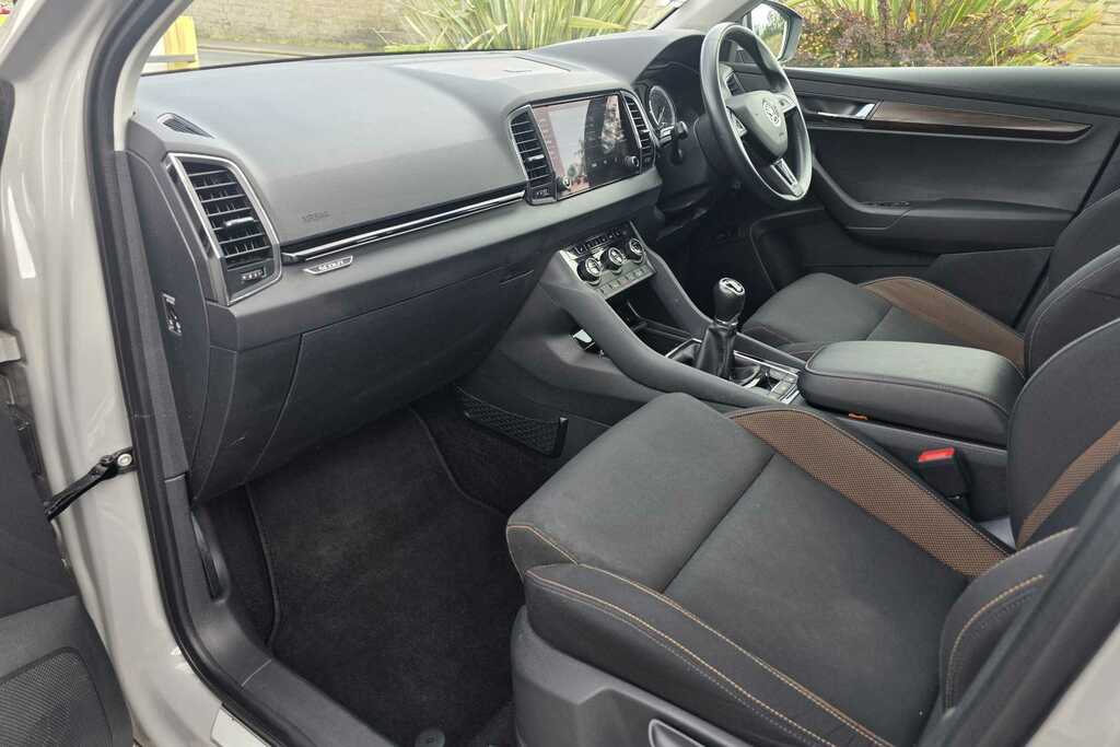 Skoda Karoq 2.0 Tdi Scout 4X4 Grey #2