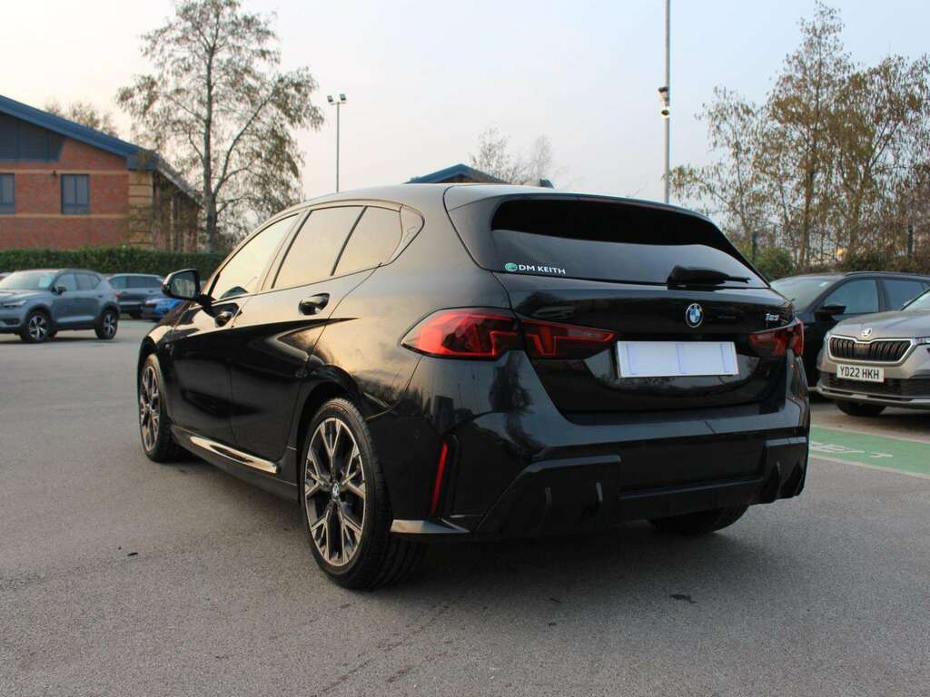 BMW 1 Series 123 Xdrive M Sport Step YC25VXF Black #2
