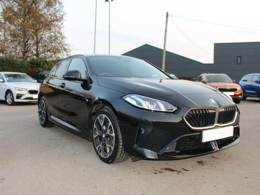 BMW 1 Series 123 Xdrive M Sport Step Black