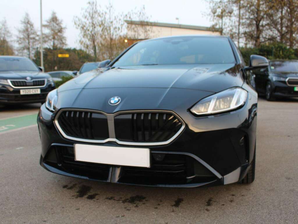BMW 1 Series 123 Xdrive M Sport Step YC25VXF Black #4