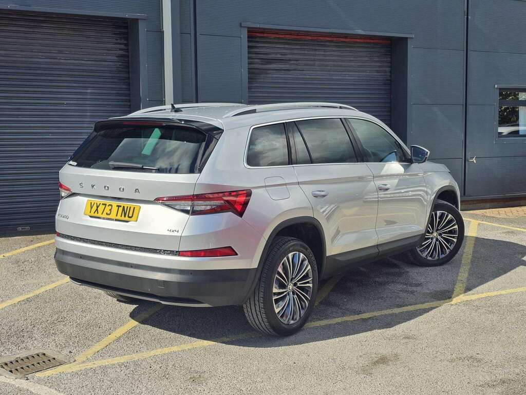 Skoda Kodiaq 2.0 Tdi Se L Executive 4X4 Dsg 7 Seat YX73TNU Silver #2