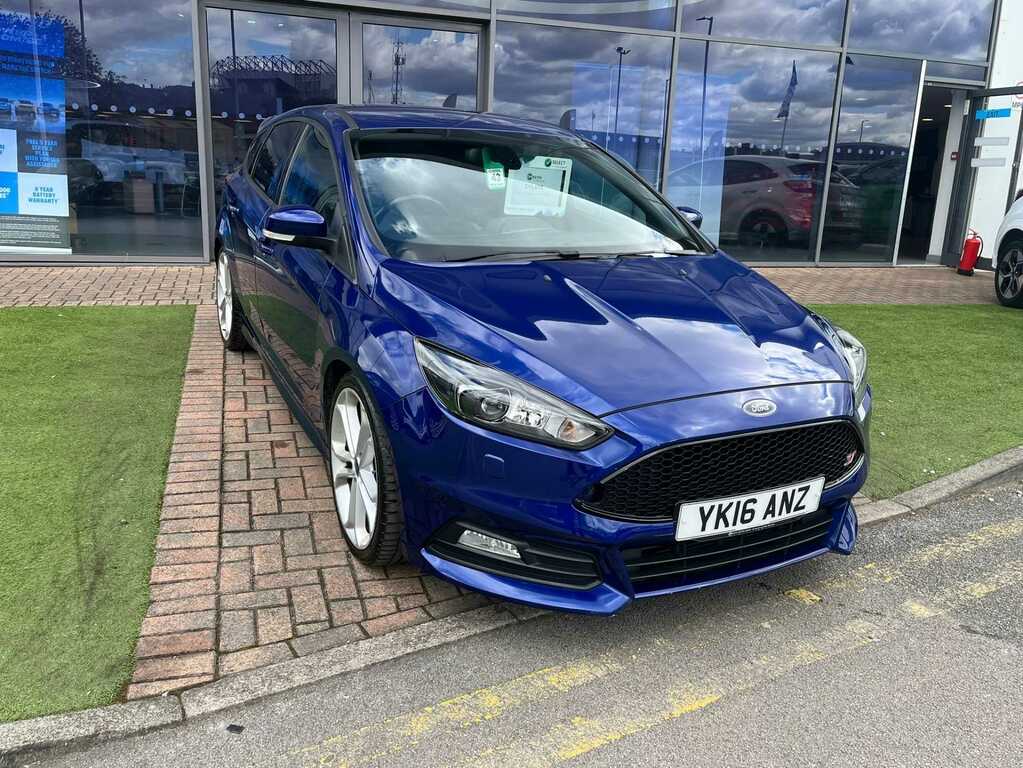 Ford Focus 2.0T Ecoboost St-3 Blue