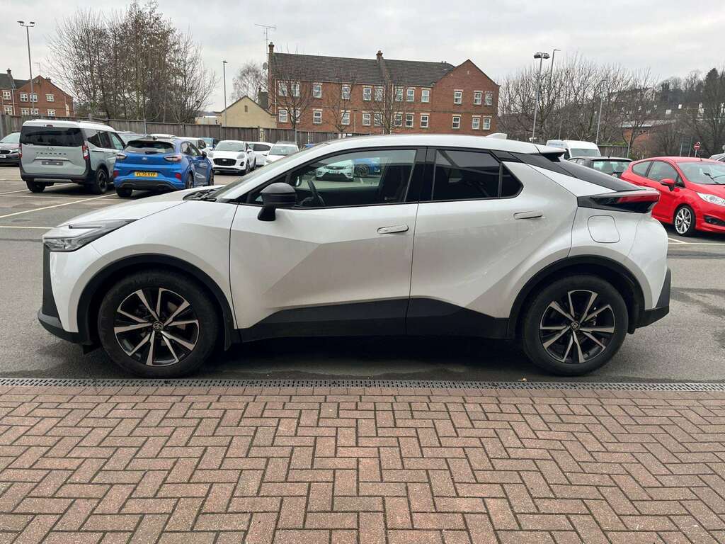 Toyota C-Hr 1.8 Hybrid Design Cvt YB73NGO White #4