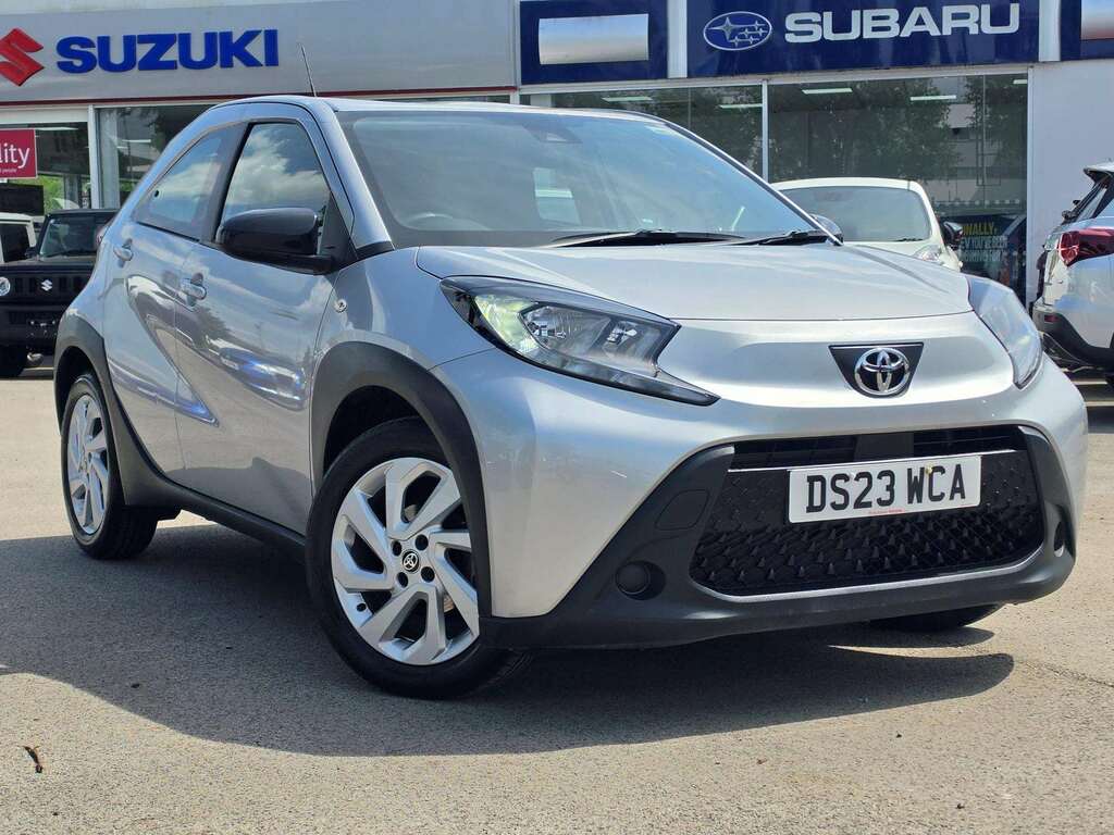 Toyota Aygo X 1.0 Vvt-i Pure Silver