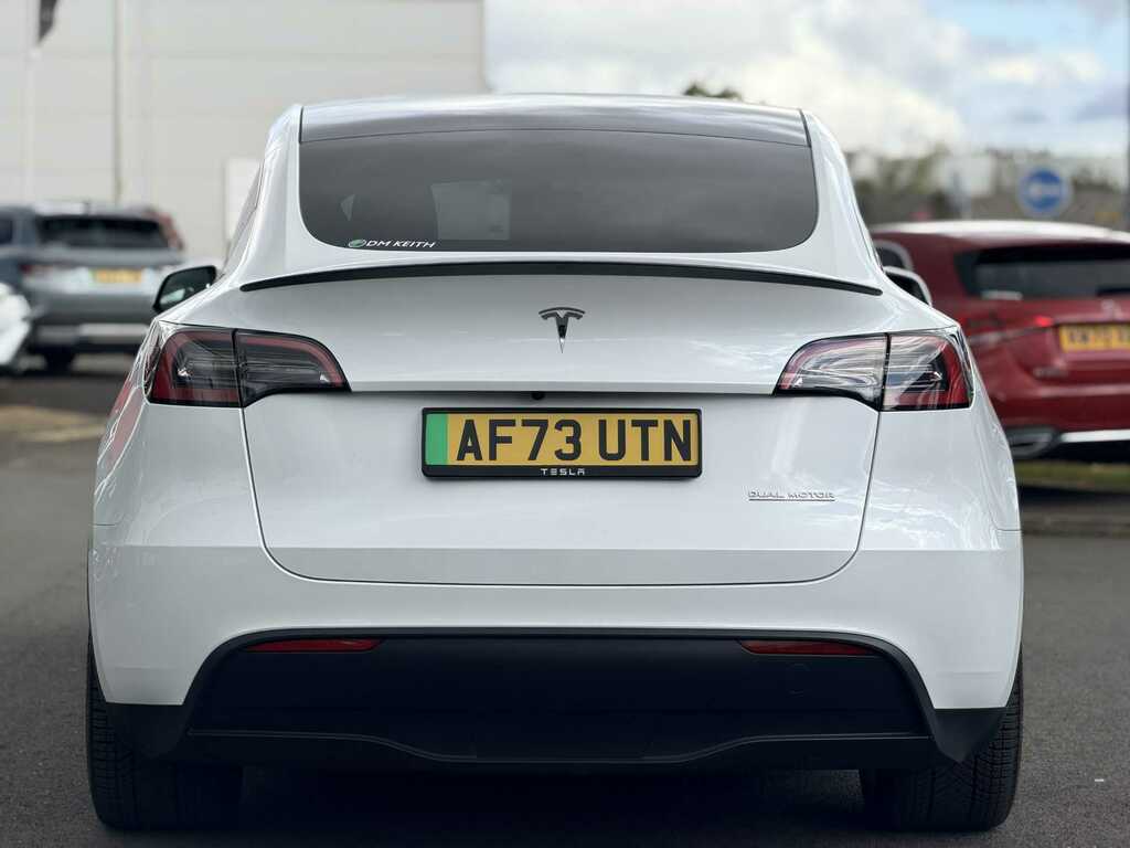 Tesla Model Y Performance Awd AF73UTN White #5