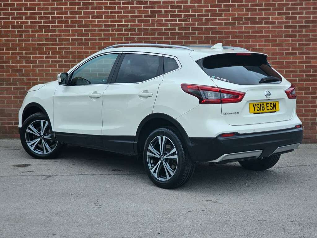 Nissan Qashqai 1.2 Dig-t N-connecta YS18ESN White #3