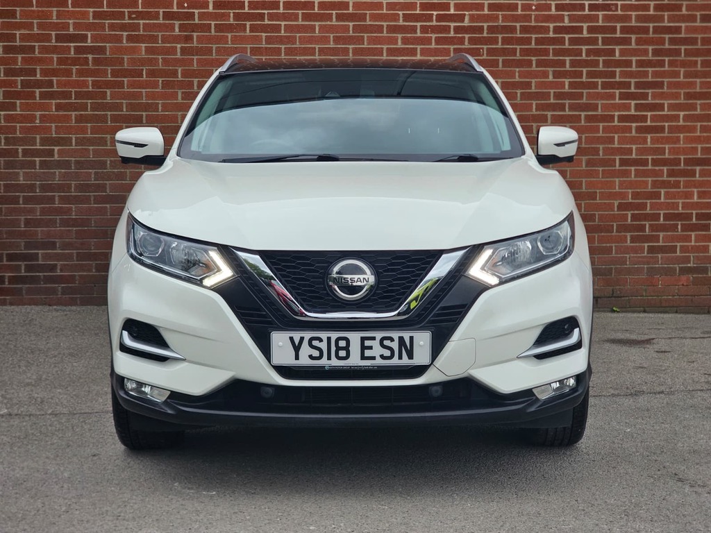 Nissan Qashqai 1.2 Dig-t N-connecta YS18ESN White #2