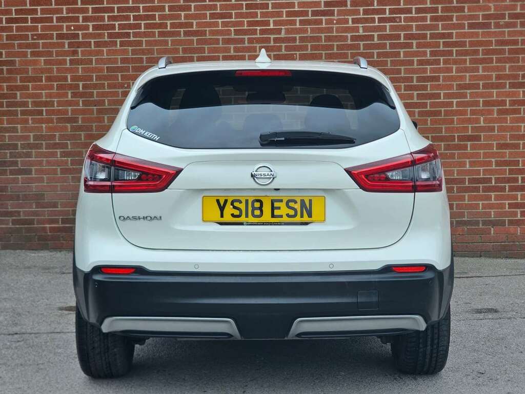 Nissan Qashqai 1.2 Dig-t N-connecta YS18ESN White #4