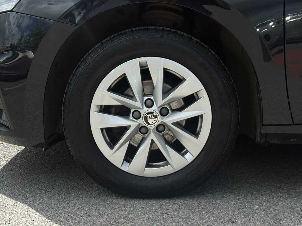 Skoda Fabia 1.0 Mpi 80 Se Comfort YC24DXF Black #5
