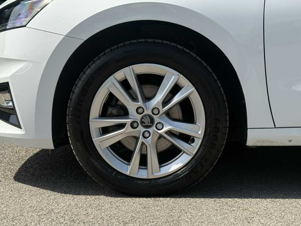 Skoda Fabia 1.0 Tsi 116 Se L Edition Dsg KM25BNN White #5