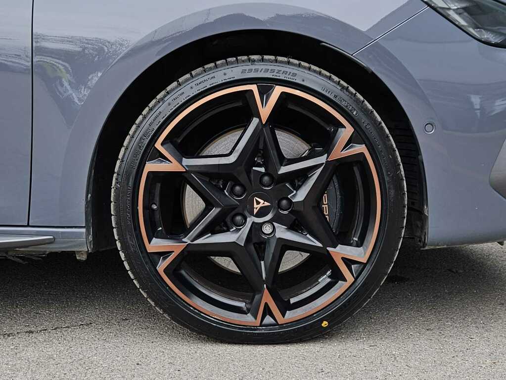 Cupra Leon 1.5 Ehybrid 272 Vz First Edition Dsg Grey #5