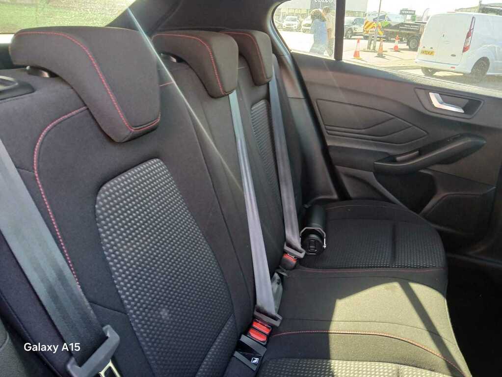 Ford Focus 1.0 Ecoboost Hybrid Mhev 155 St-line Edition WN73AFU Red #6