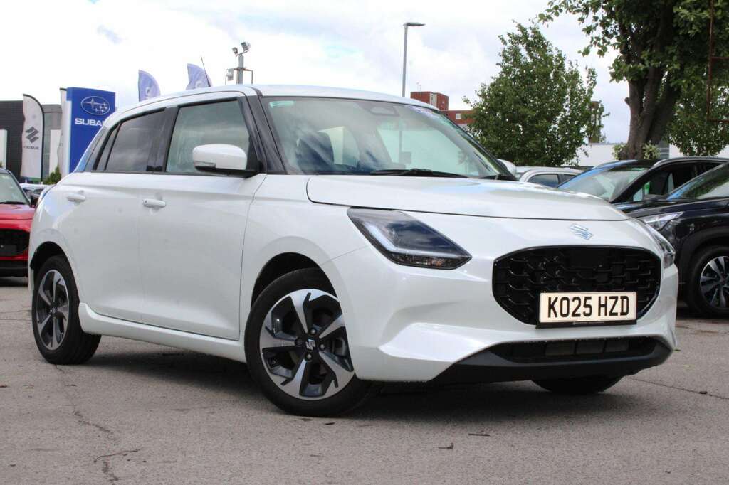 Suzuki Swift 1.2 Mild Hybrid Ultra White