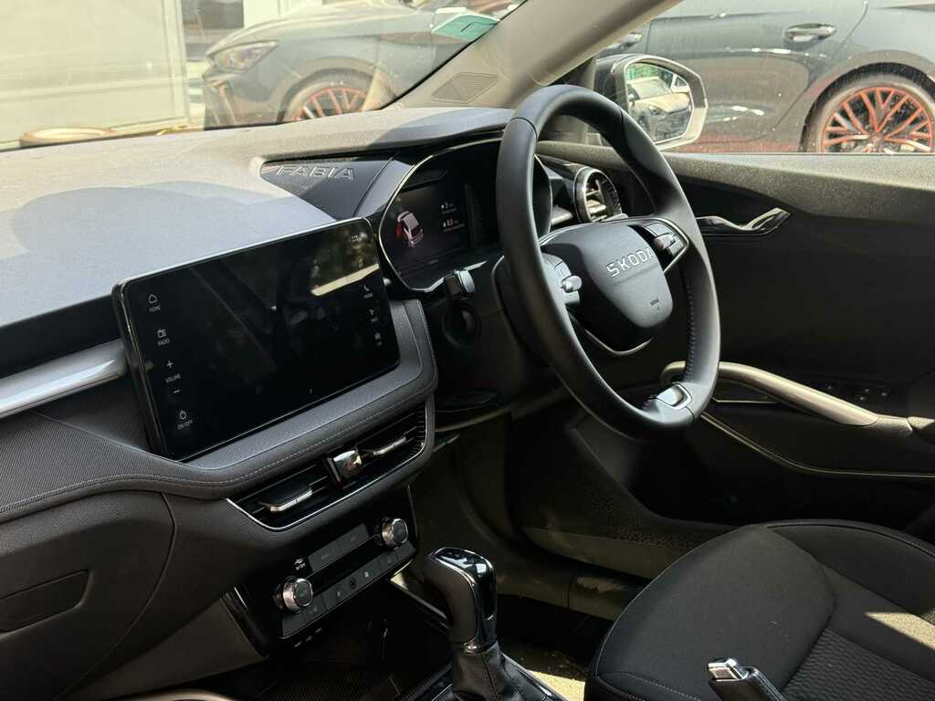 Skoda Fabia 1.0 Tsi 116 Se L Edition Dsg EK75UKD Silver #6