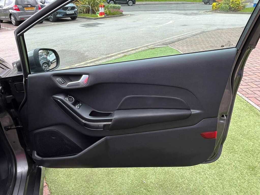 Ford Fiesta 1.0 Ecoboost 125 St-line YJ68UNK Grey #6