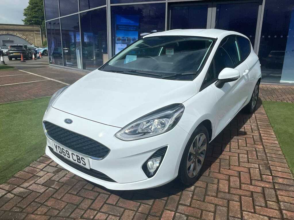 Ford Fiesta 1.1 Trend White #2