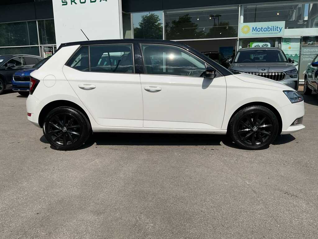 Skoda Fabia 1.0 Tsi Colour Edition FV71RLZ White #4