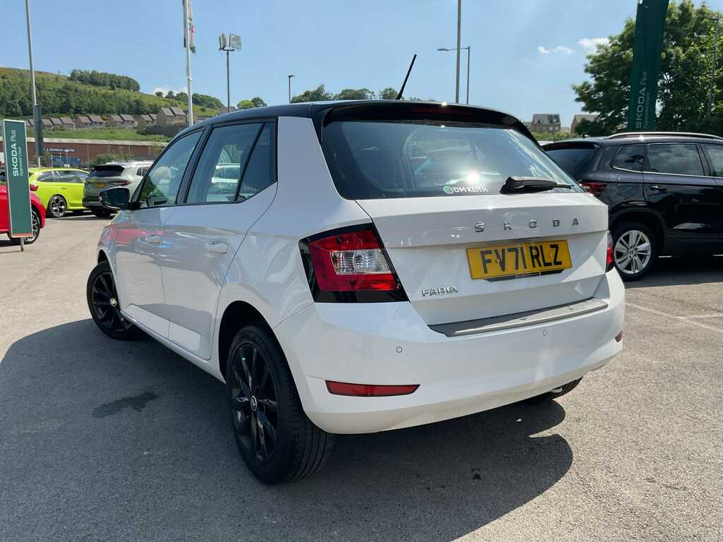 Skoda Fabia 1.0 Tsi Colour Edition FV71RLZ White #3